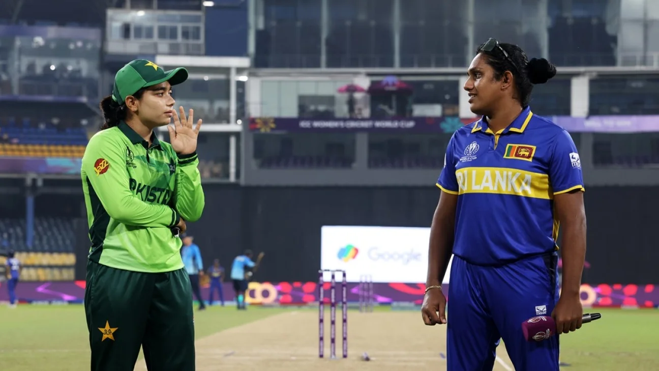 SL W vs PAK W 1st ODI: Chamari Athapaththu Leads Sri Lanka to 184/5 Before Rain Interruption