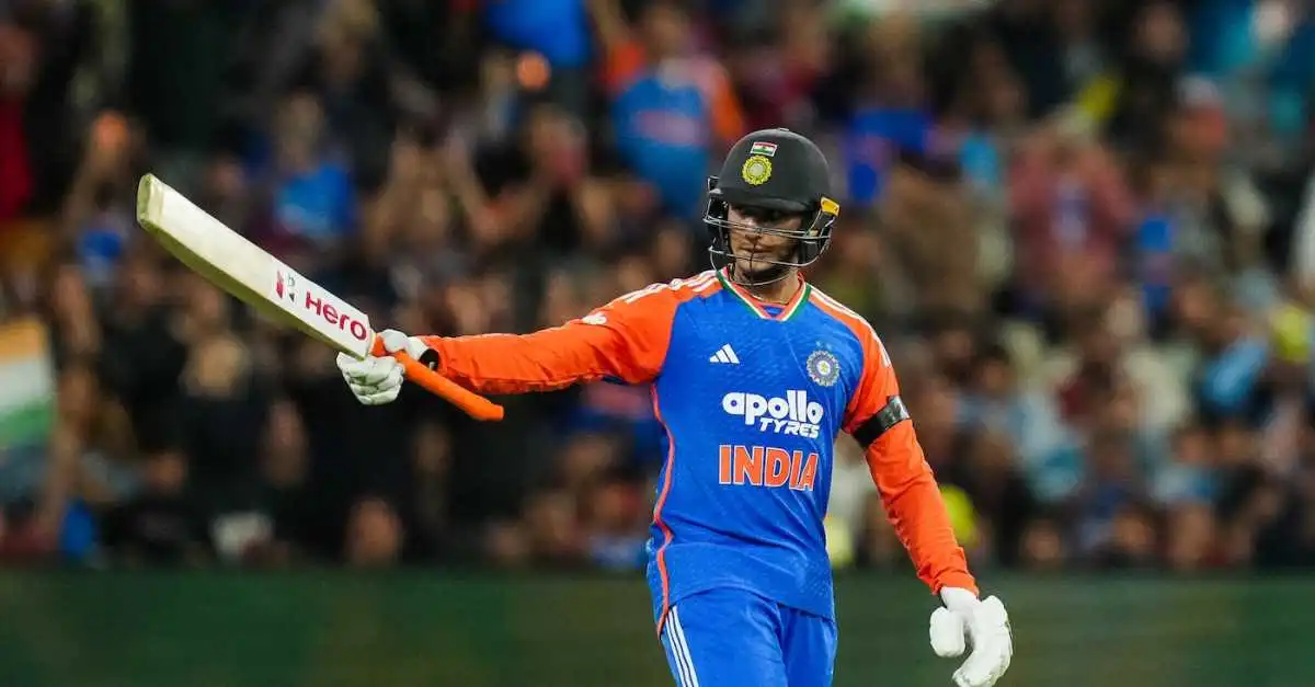 79 Runs in 24 Balls! Abhishek Sharma Destroys Bowling Attack Like Never Before
